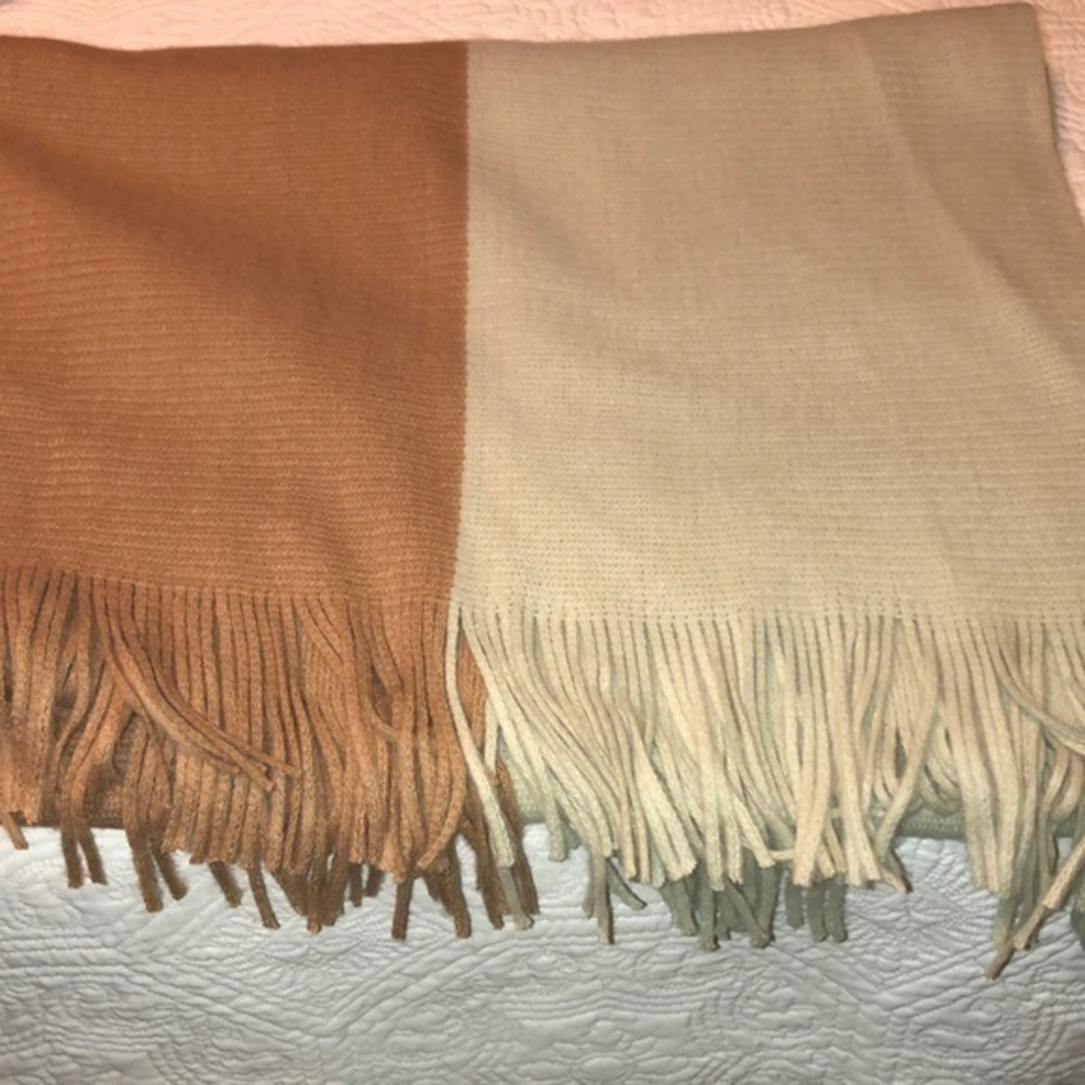 NWT Ann Taylor factory long‎ fringe shawl or scarf Tan and light sage green